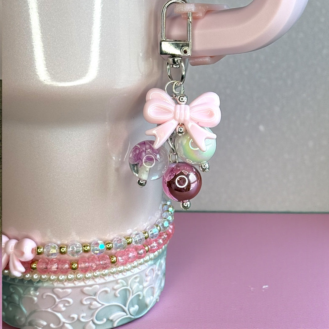 Twisted Grace Mini Straw Bauble