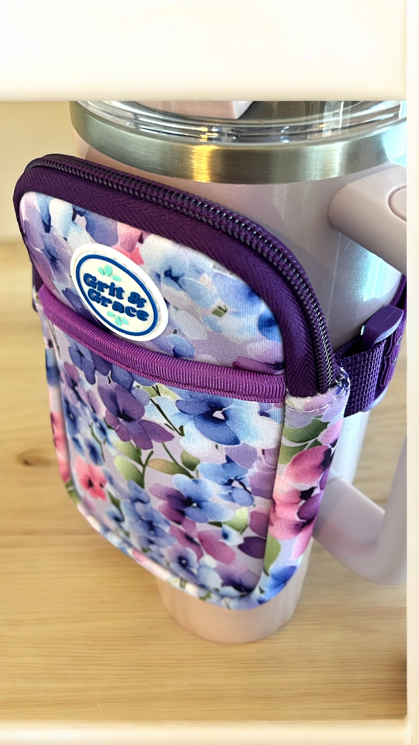 Blooming Hydrangeas Tumbler Wallet Pouch