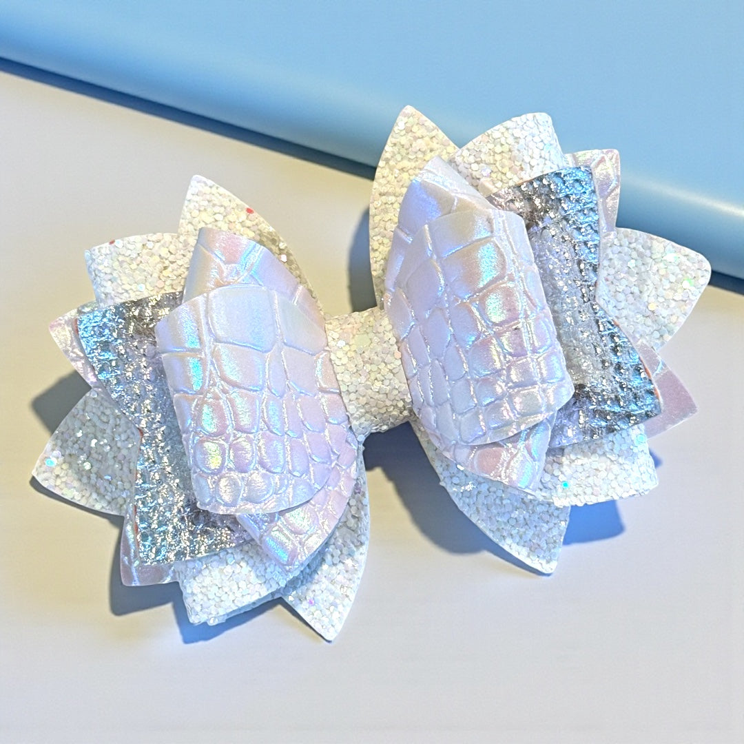 Winter White Alligator Bow