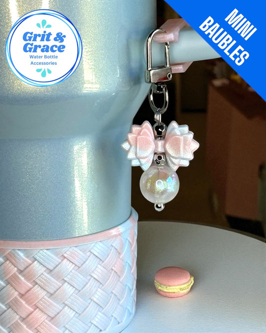 Gracie Mini Straw Bauble- Aurora