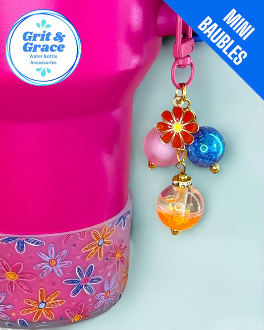 Bright Daisies Mini Straw Bauble