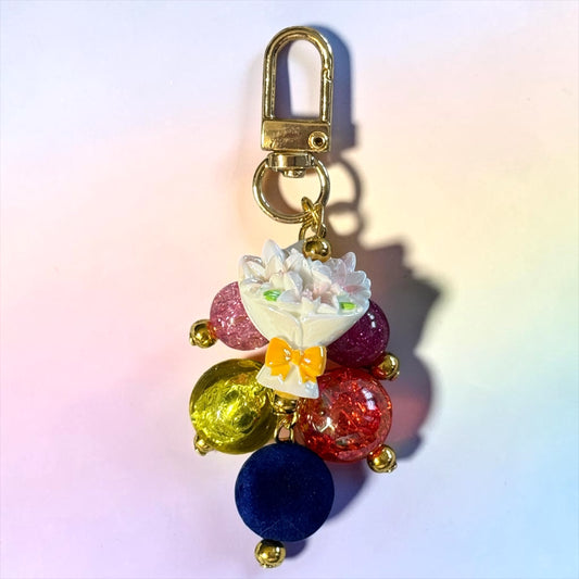 Bouquet Mini Straw Bauble (Choice of One)