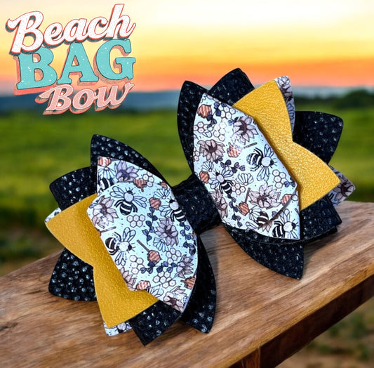 Honeycomb Bees Beach Bag Bow