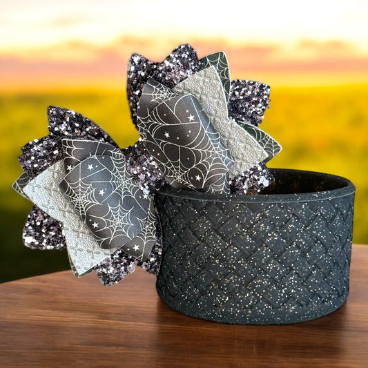Webs & Stars Bow