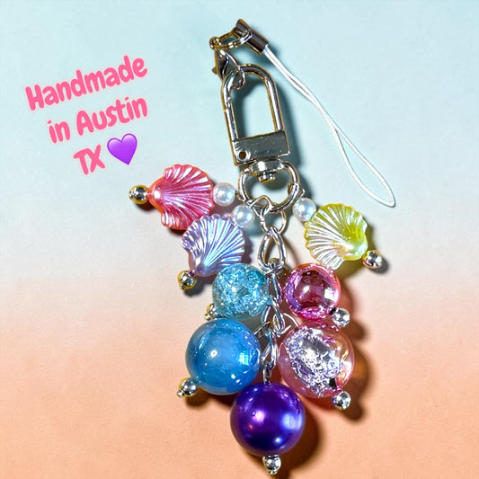 Deluxe Mini Bauble Coquette Shells Charm